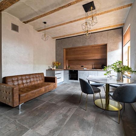 Vija Apartment Kuldiga Bagian luar foto